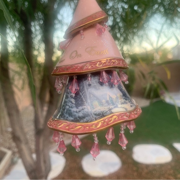 Thomas Kinkade Ornament from Bradford Editions “Peace on Earth” Pink and Gold - Picture 3 of 7